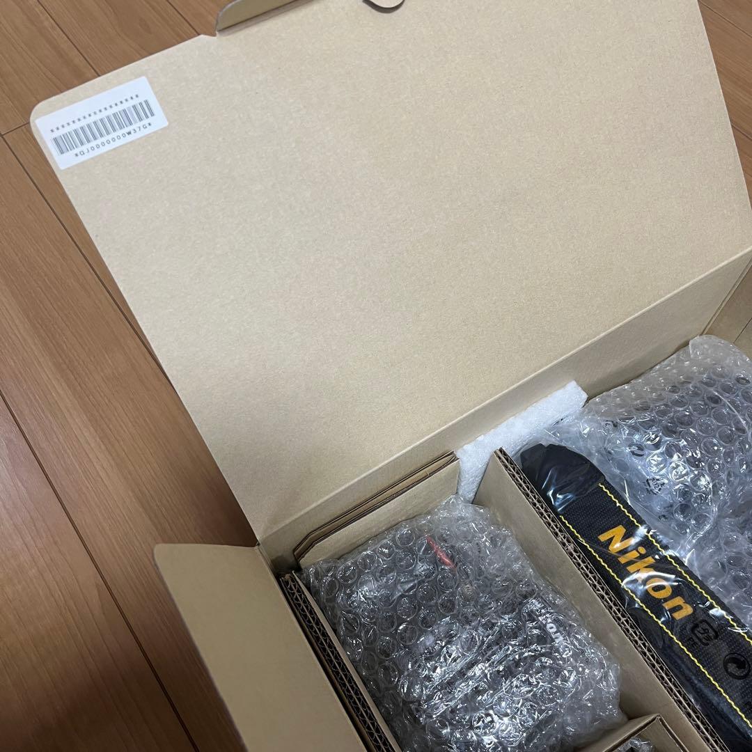 Nikon D5600 ダブルズームキット デジタル一眼レフカメラ