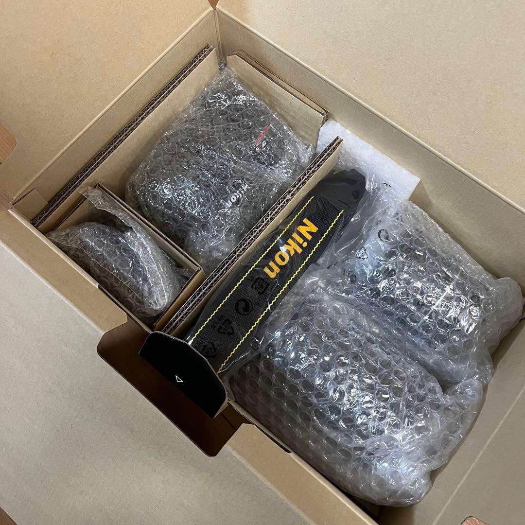 Nikon D5600 ダブルズームキット デジタル一眼レフカメラ