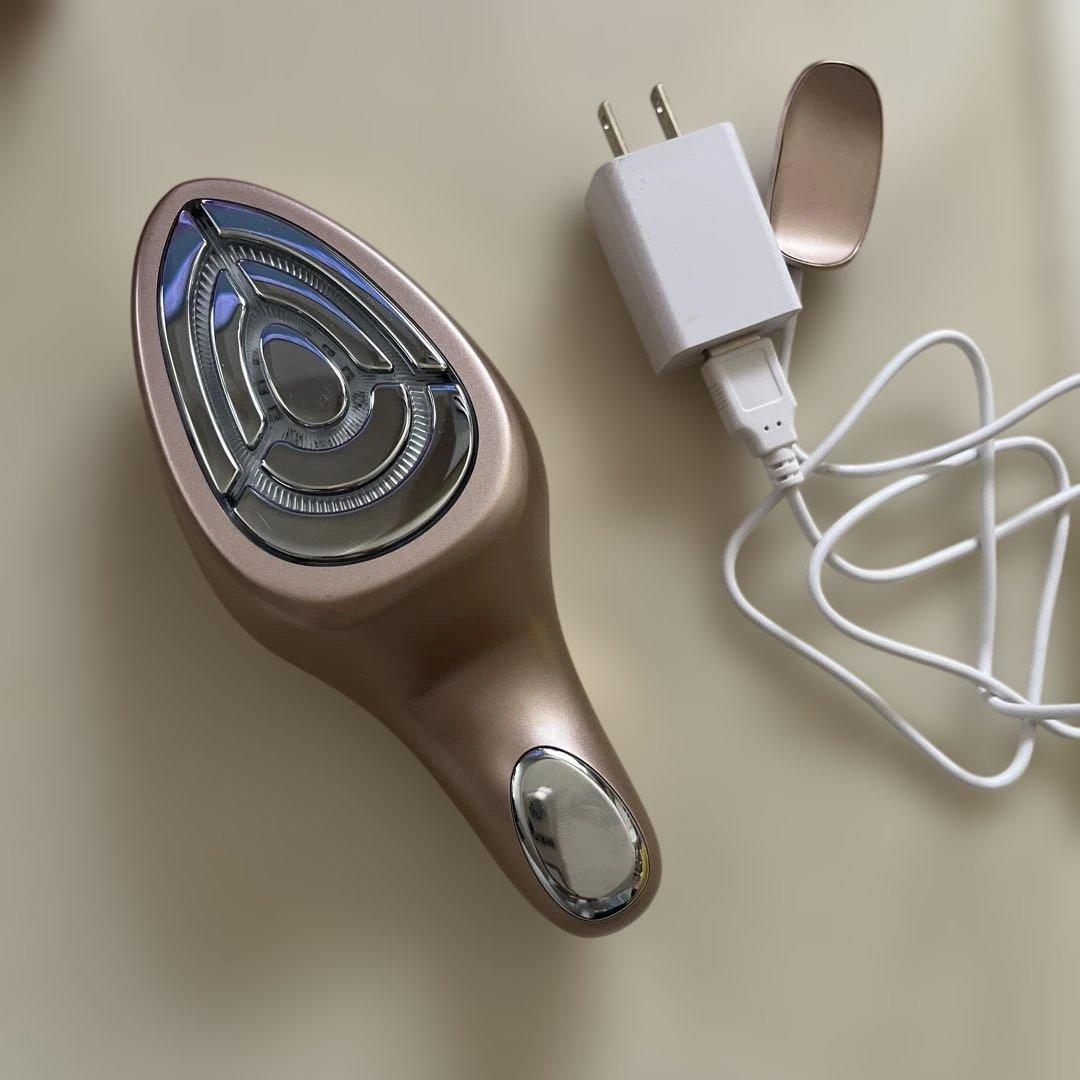 ME ラボンエクラ IKKOさんプロデュース 美顔器 RF機能付き　正規品