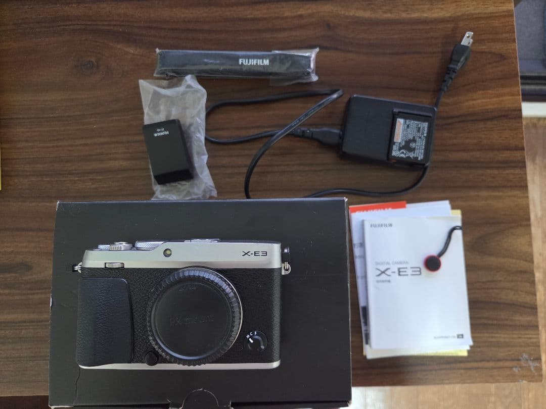 n*a様 Fujifilm X-E3 ミラーレスカメラ