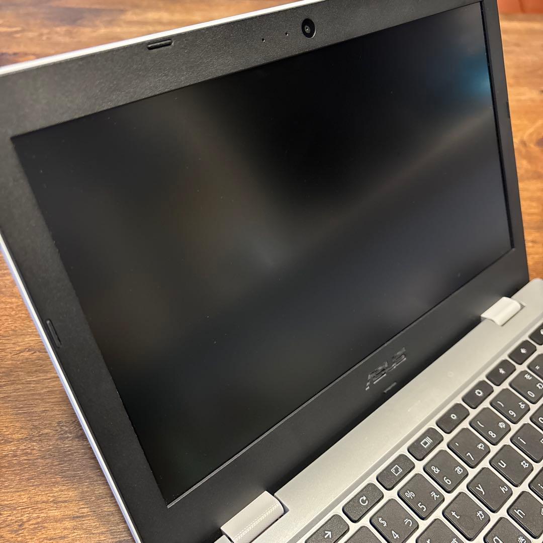 ASUS Chromebook シルバー Intel搭載