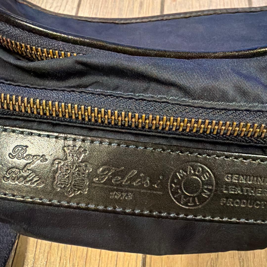 か*ん様 Felisi ボディバッグ ネイビー