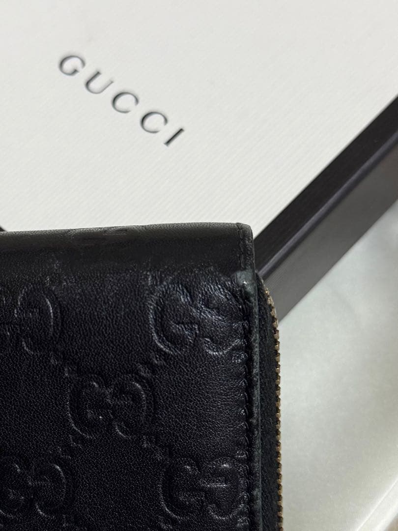 GUCCI グッチ　長財布　エンボスロゴ　GG総柄　黒　ブラック　ジッピー