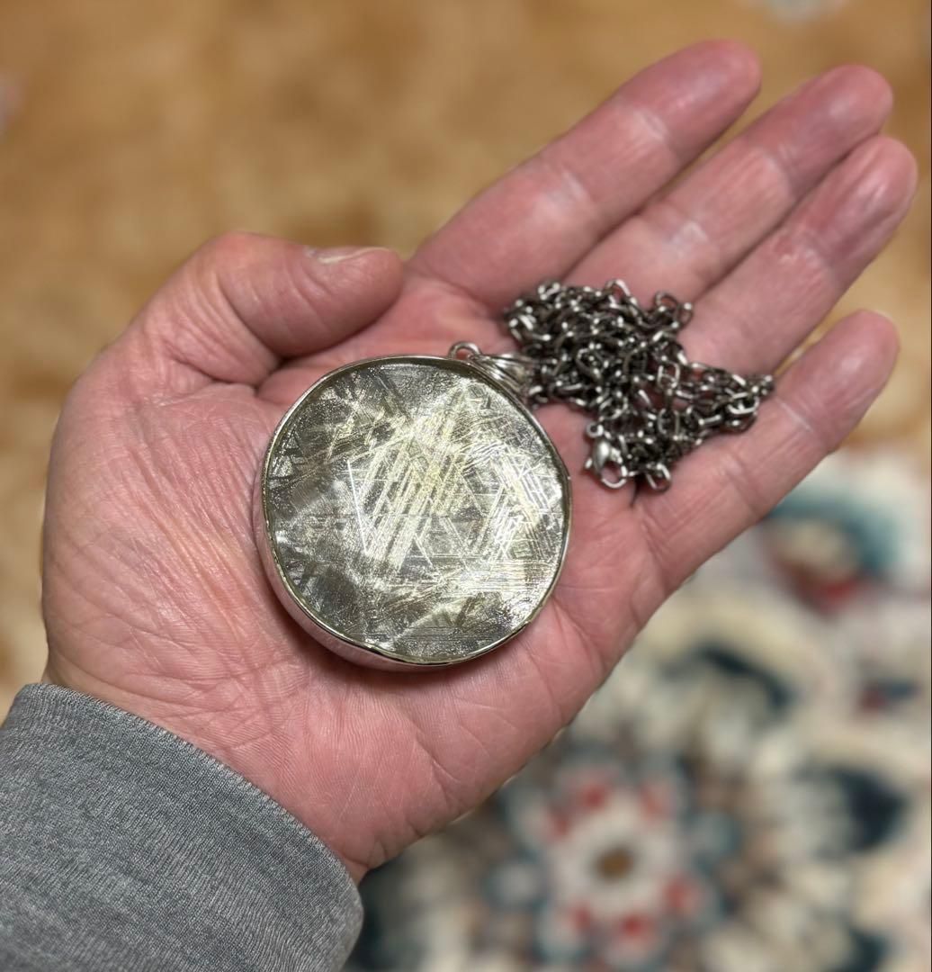 レア 開運・最強のお守り【ギベオンペンダント】特大 52.5mm 110g 隕石