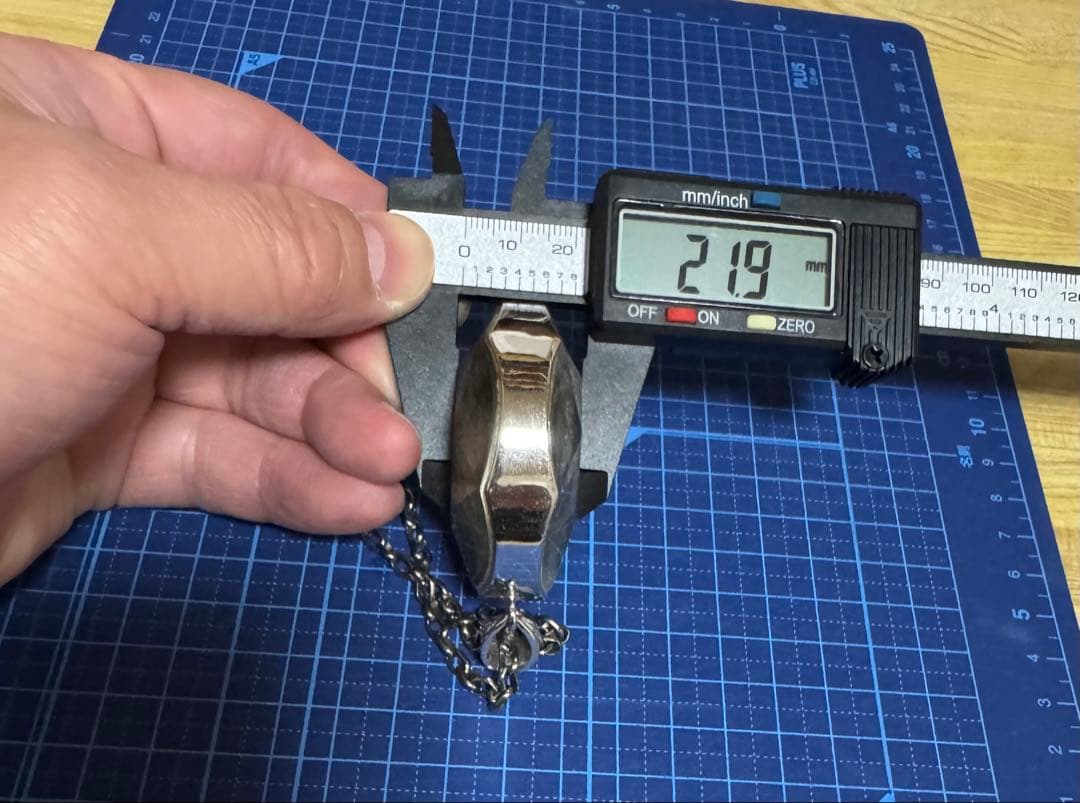 レア 開運・最強のお守り【ギベオンペンダント】特大 52.5mm 110g 隕石