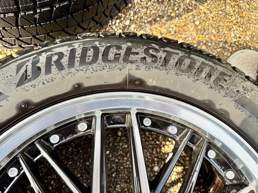 ハリアー スタッドレス タイヤ BLIZZAK DM V3 225/60R18