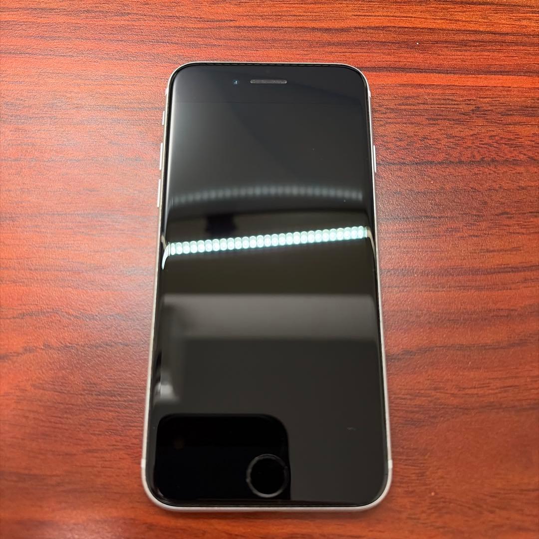 iPhone SE 第2世代 ホワイト