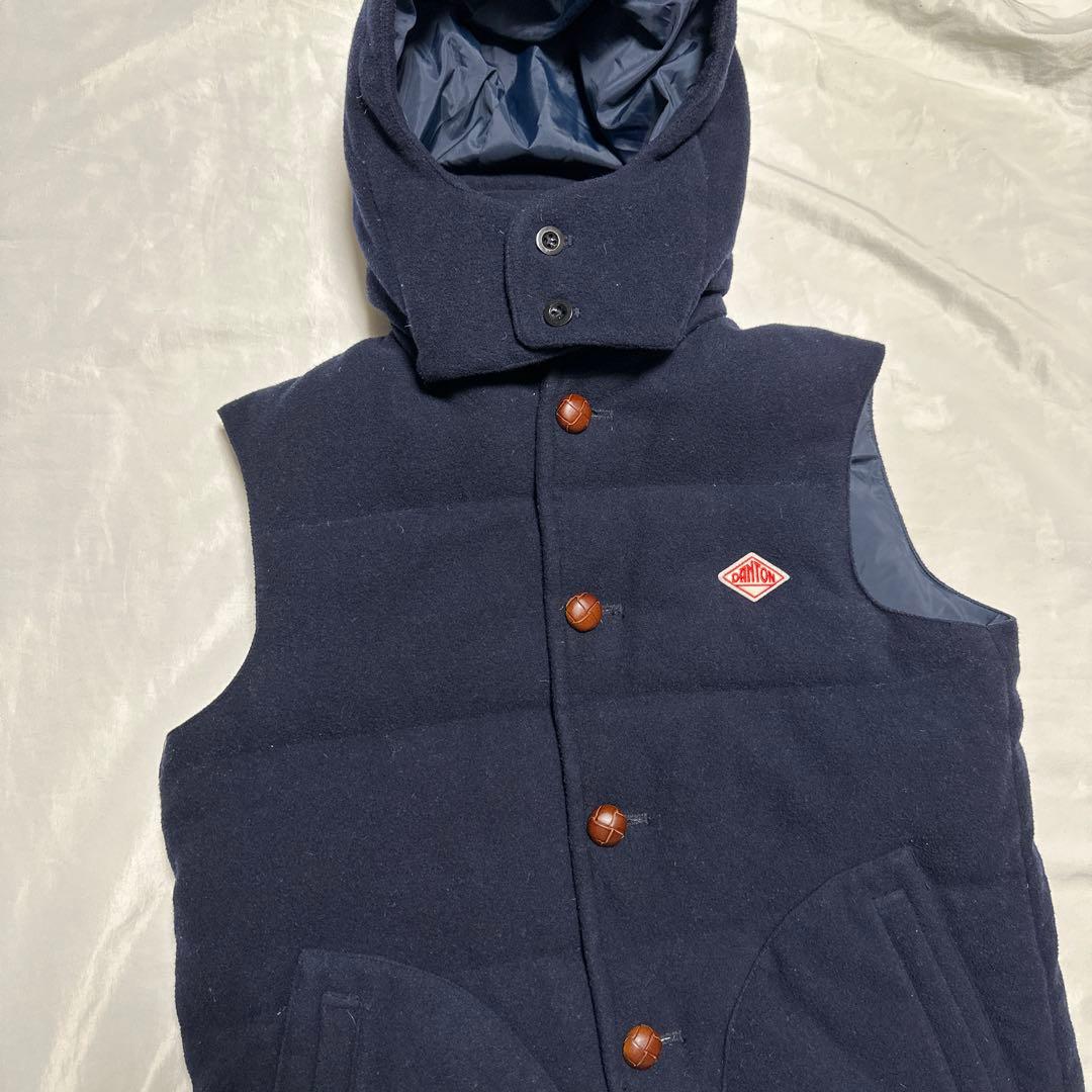 美品　LL ダントン×ビームス ダウンベスト ウールモッサ 胡桃ボタン ネイビー
