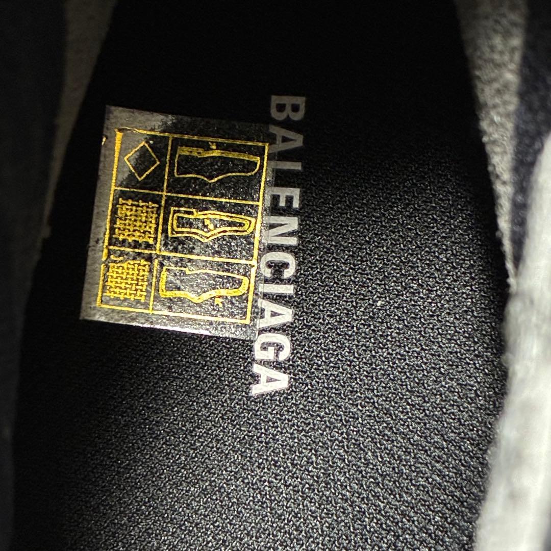 【ほぼ未使用】BALENCIAGAスピードトレーナー〈参考価格117,000円〉