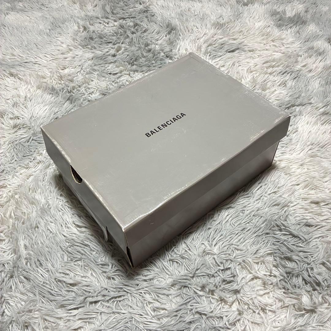 【ほぼ未使用】BALENCIAGAスピードトレーナー〈参考価格117,000円〉