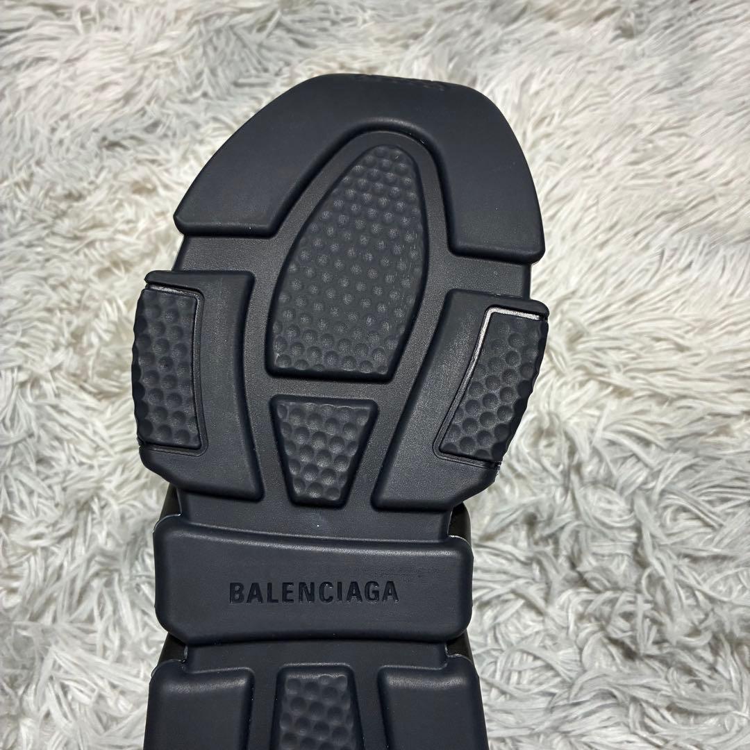 【ほぼ未使用】BALENCIAGAスピードトレーナー〈参考価格117,000円〉