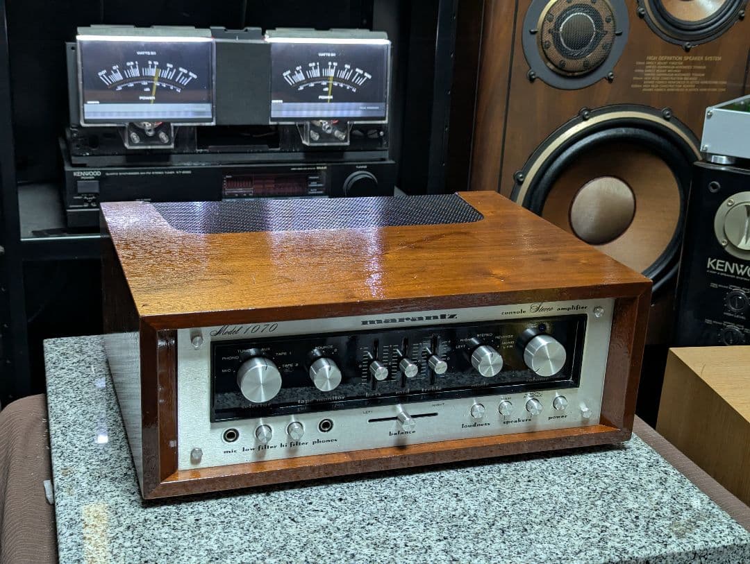 Marantz　Model1070 プリメインアンプ　修理、チューンナップ済み！
