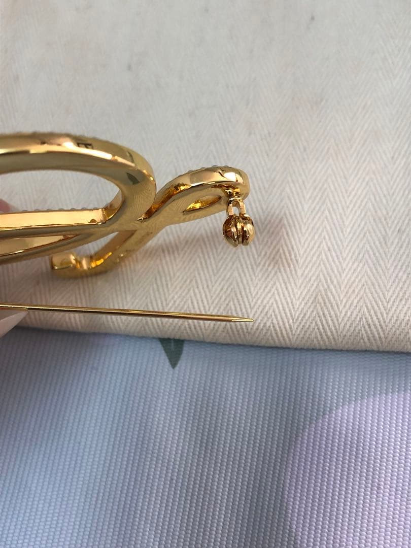 ロエベ　パールブローチ　ゴールド　超美品