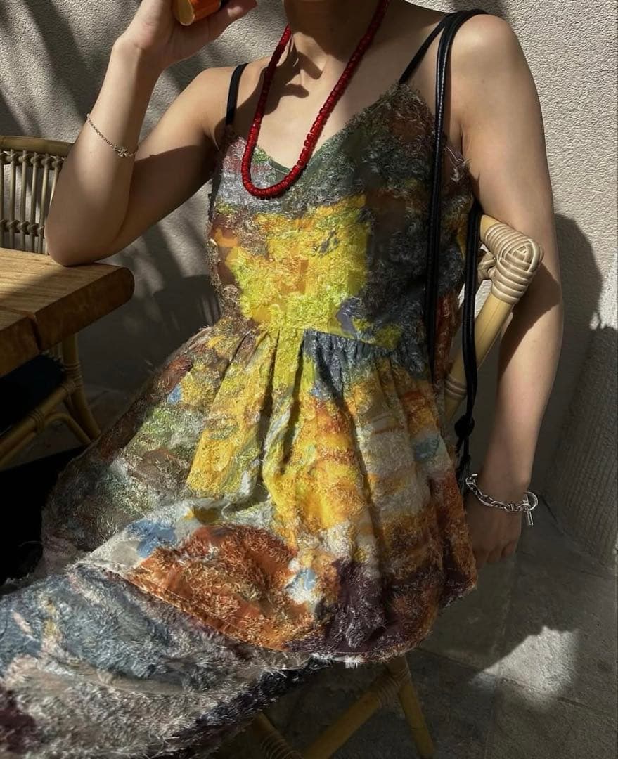 AMERI新品MEDI RACHEL FLUFFY ART CAMISOLE