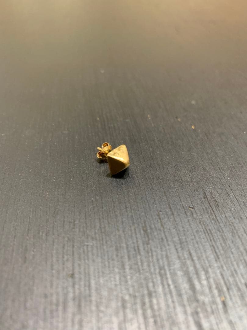 STOP LIGHT ストップライト　k18 ピアス