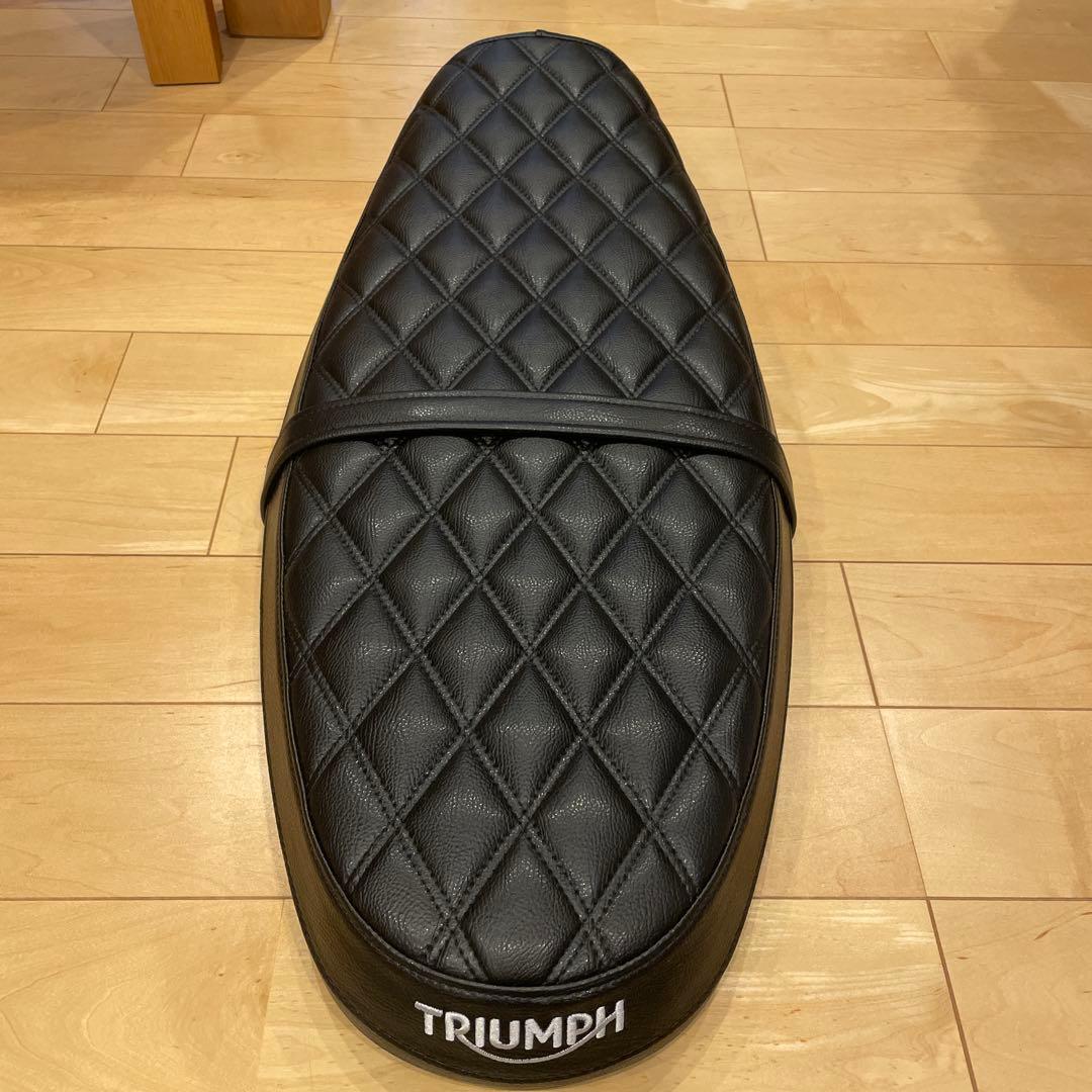 トライアンフ ボンネビル スピードツイン キルトベンチシート A9708613