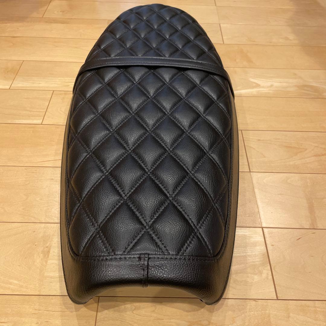 トライアンフ ボンネビル スピードツイン キルトベンチシート A9708613