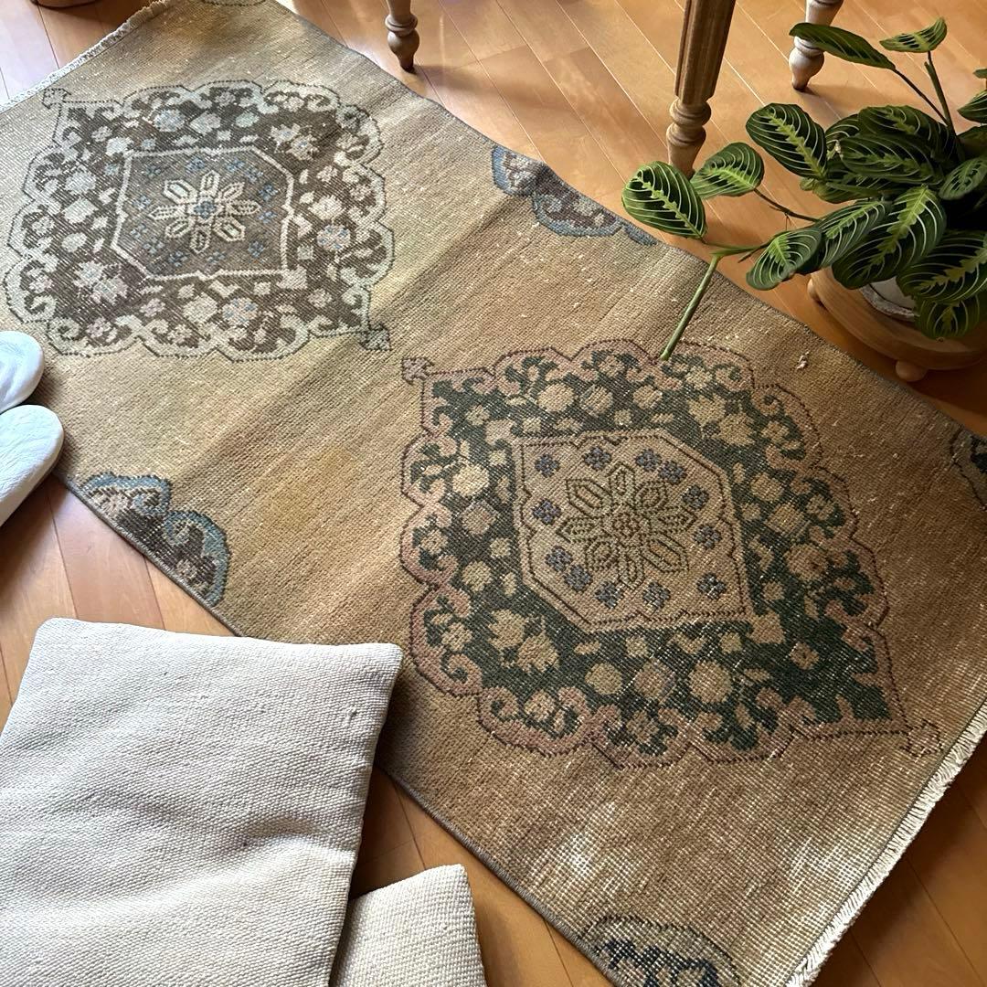 専用ページ　67×139 カーキベージュ　色褪せカラー　トルコヴィンテージラグ