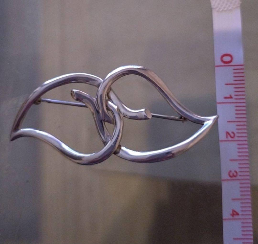 お値下げメンテナンス済TIFFANY＆Co．ダブルリーフブローチ　ポーチ付き