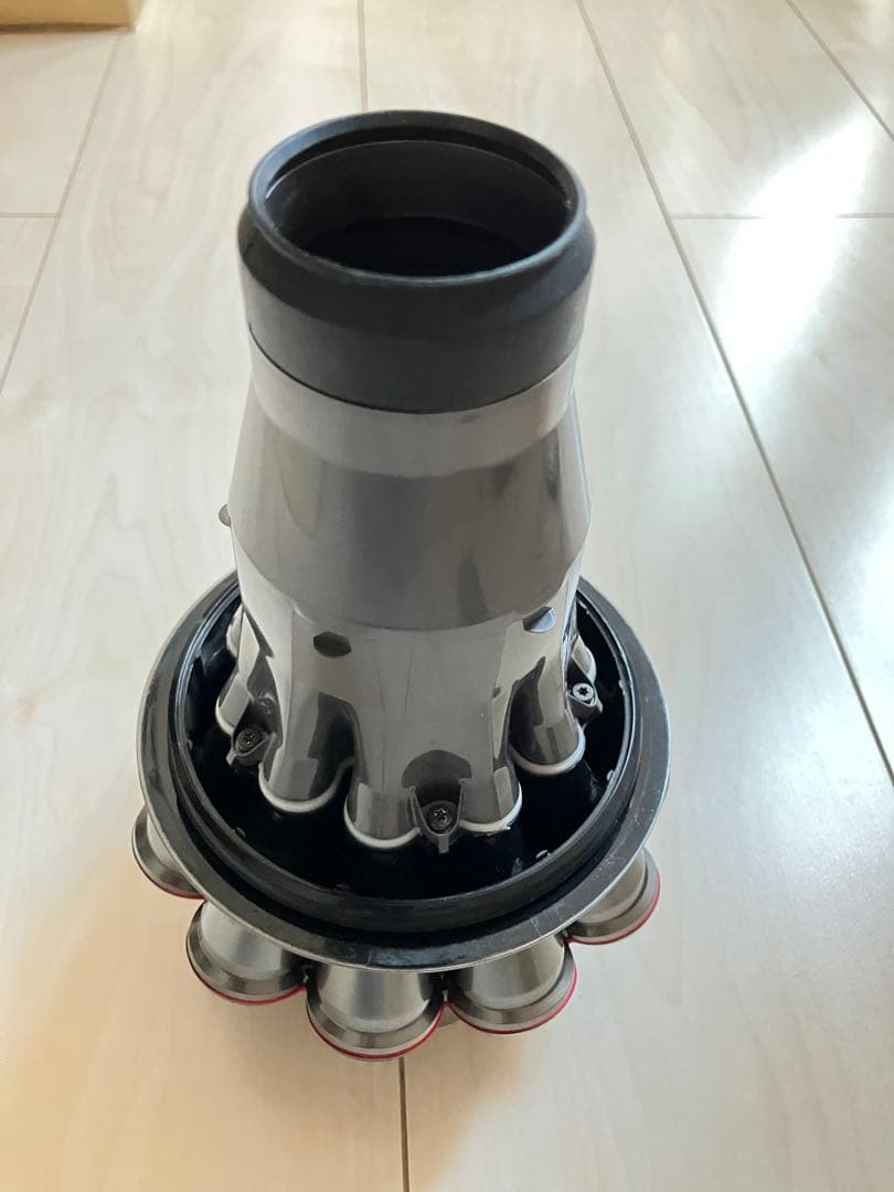 分解清掃済み　ダイソン V8 slim fluffy SV10K