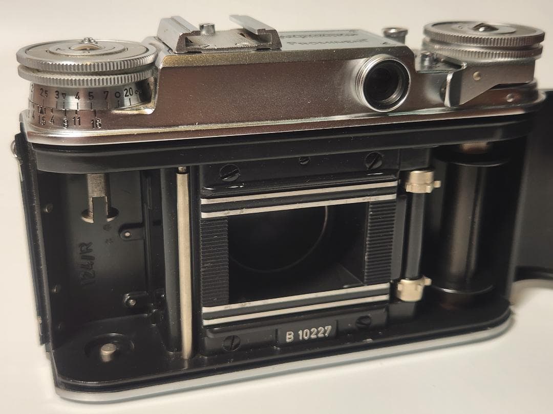 Voigtlander PROMINENT Ultron 50mm F2 カメラ