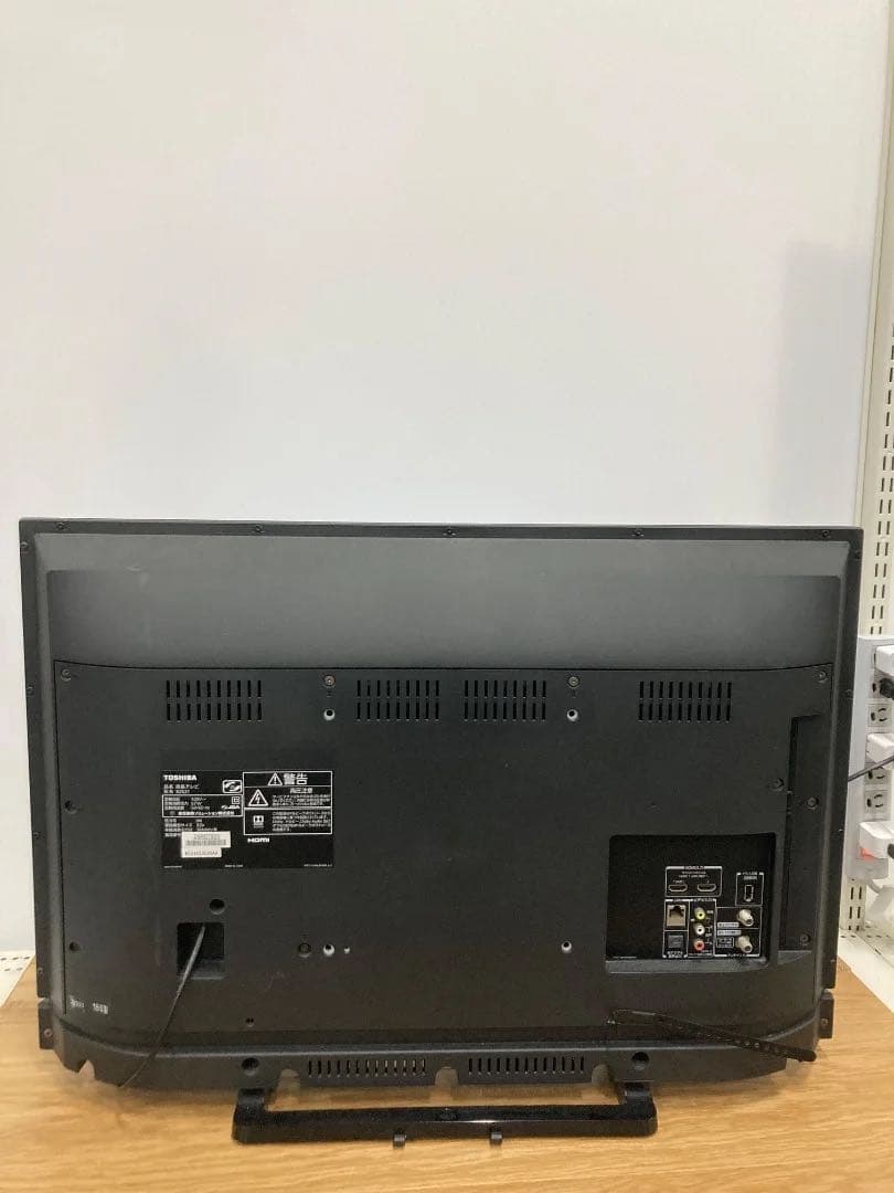 TOSHIBA 32インチ液晶テレビ 32S21 2018年製