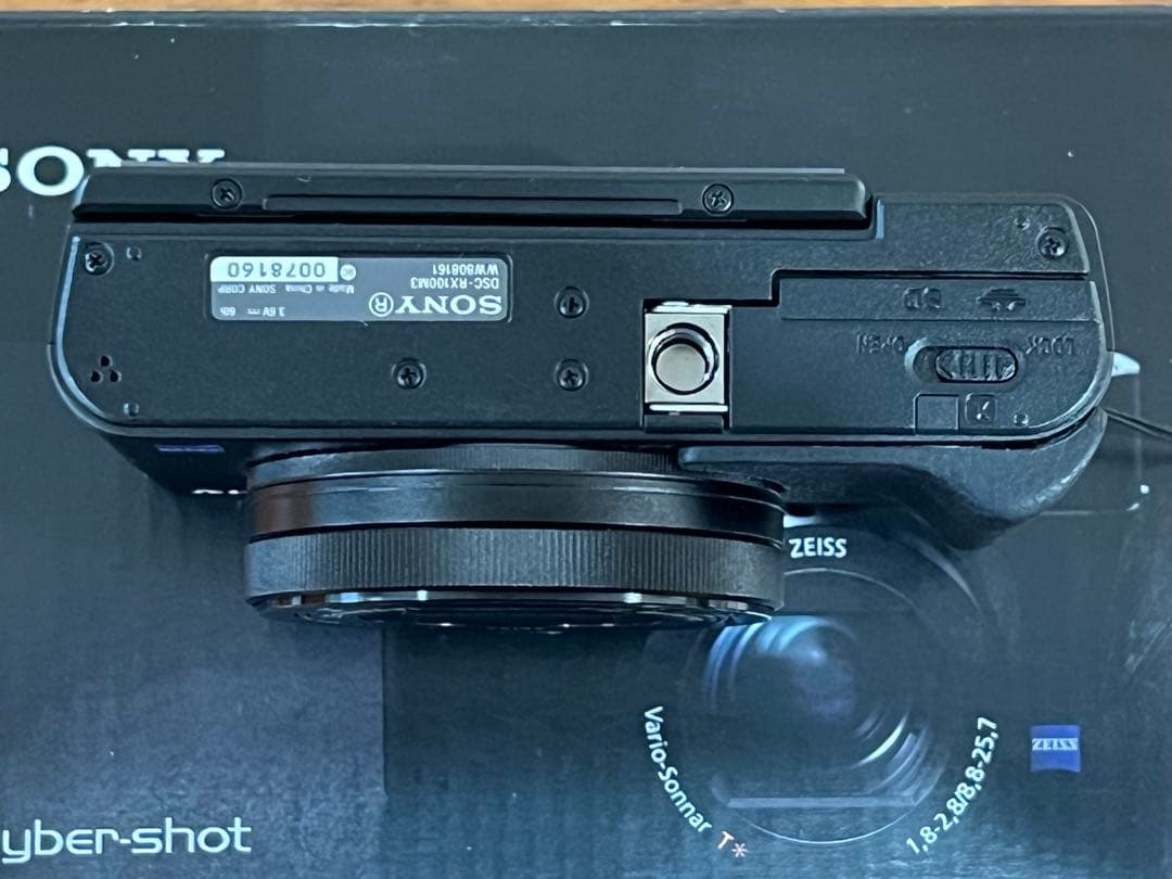 新品同様★SONY DSC-RX100M3 おまけ付き