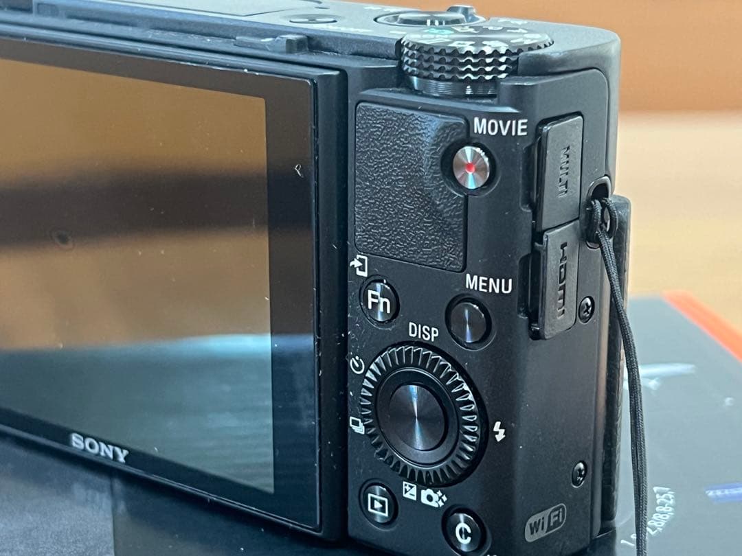 新品同様★SONY DSC-RX100M3 おまけ付き