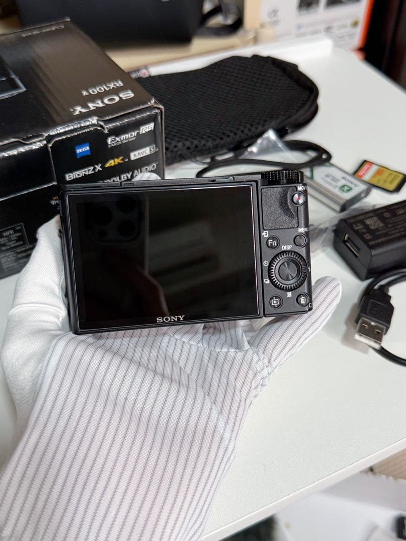 デジタルカメラ Sony Cyber-shot DSC-RX100V (DSC-RX100M5)