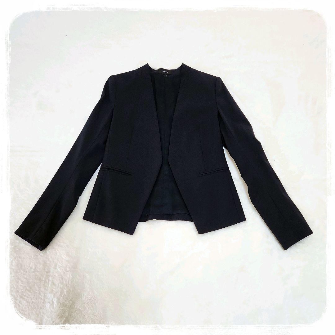 未使用級　極美品　ノーカラー　パンツスーツ　セットアップ　ネイビー