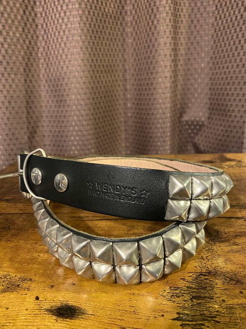 WENDY'Sウェンディーズ 2連ラージ ピラミッドスタッズ ベルト　イギリス製