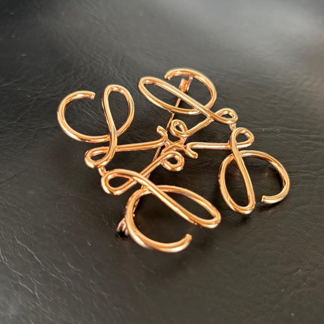 【美品】【ロエベ】LOEWE アナグラム ブローチ ピンブローチ ローズゴールド