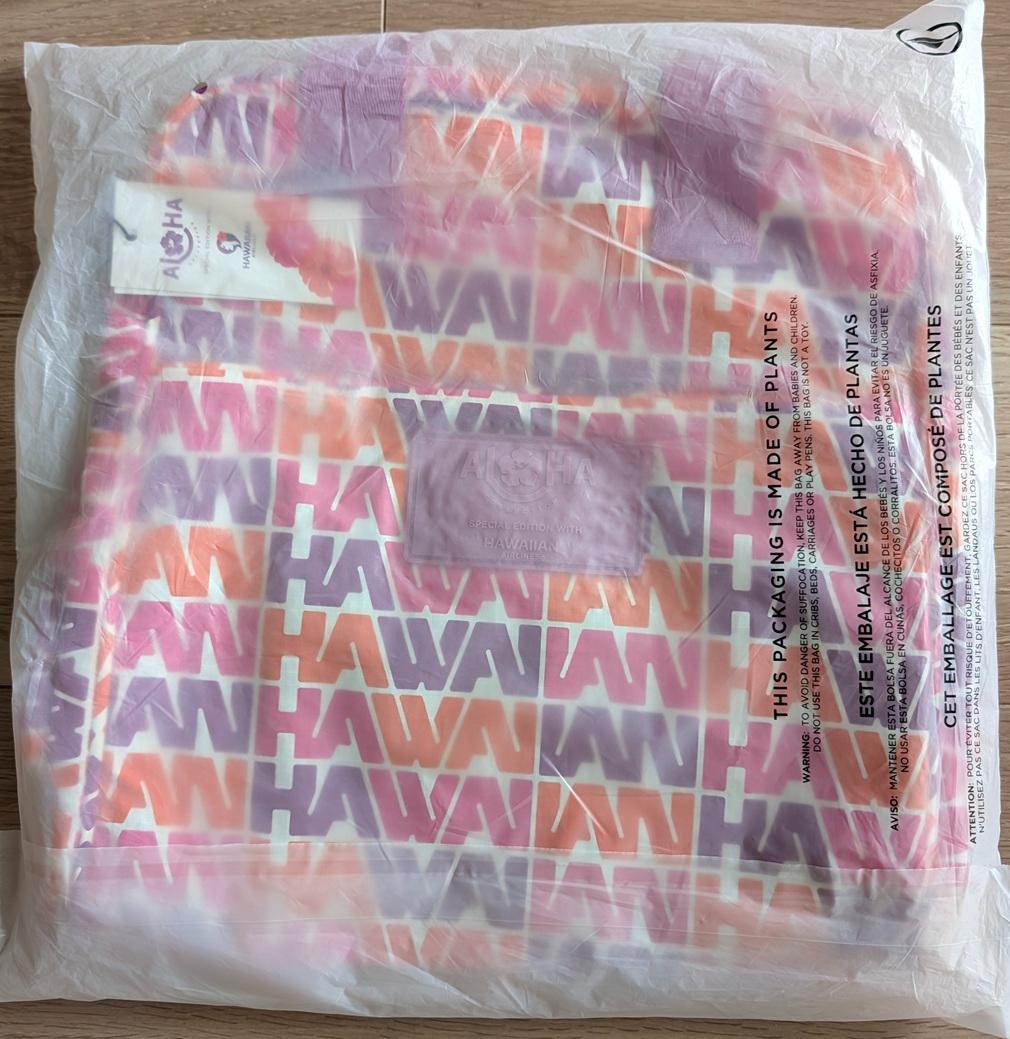 【新品未開封】アロハコレクション　フライトバッグ　ハワイアン航空