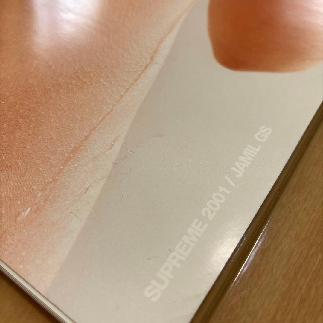 小物 SUPREME 2001 PHOTOGRAPHS BY JAMIL GS