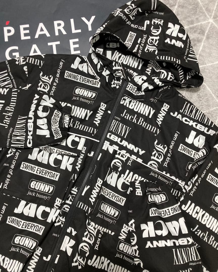 新品 パーリーゲイツ ジャックバニー ストレッチマルチロゴ ブルゾン(4)M/黒