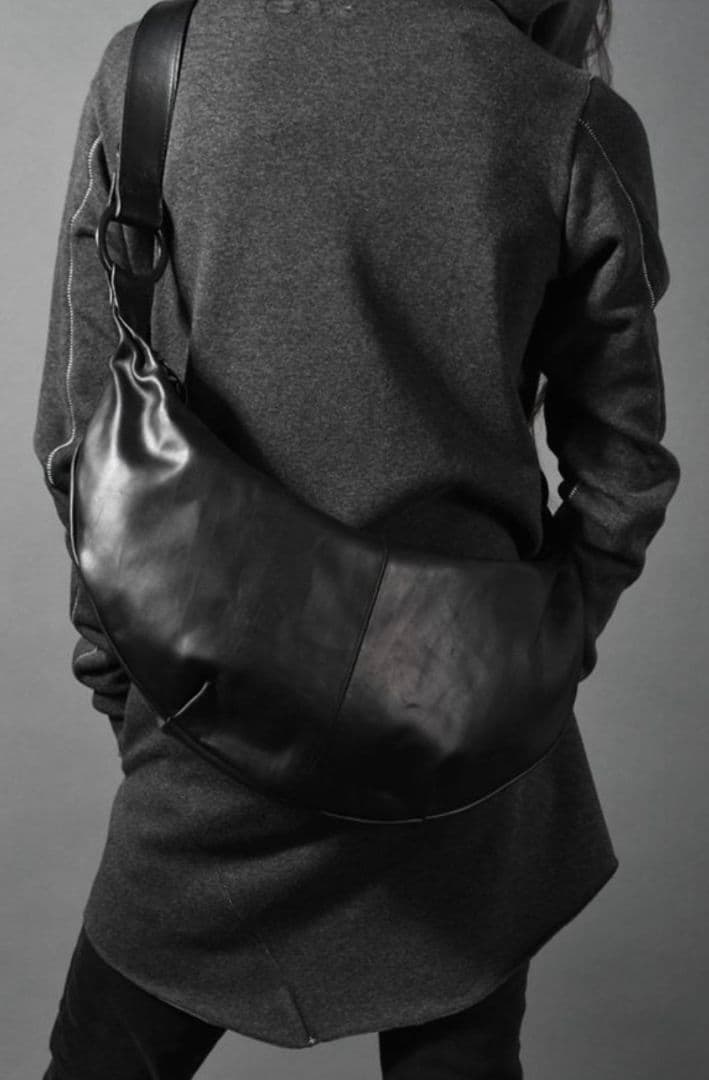 専用 BACKLASH GUIDI CALF SHOULDER バナナバッグ