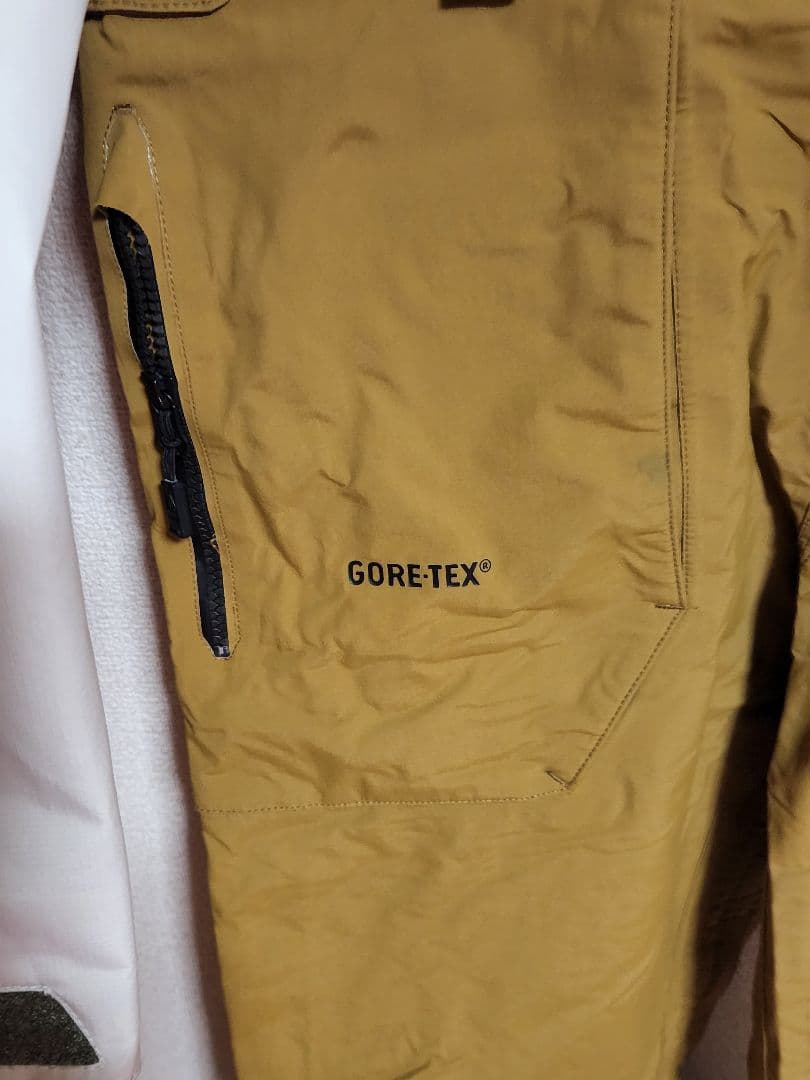 BURTON　×　VOLCOM　ビブパンツ　上下ゴアテックス　最終値下げ