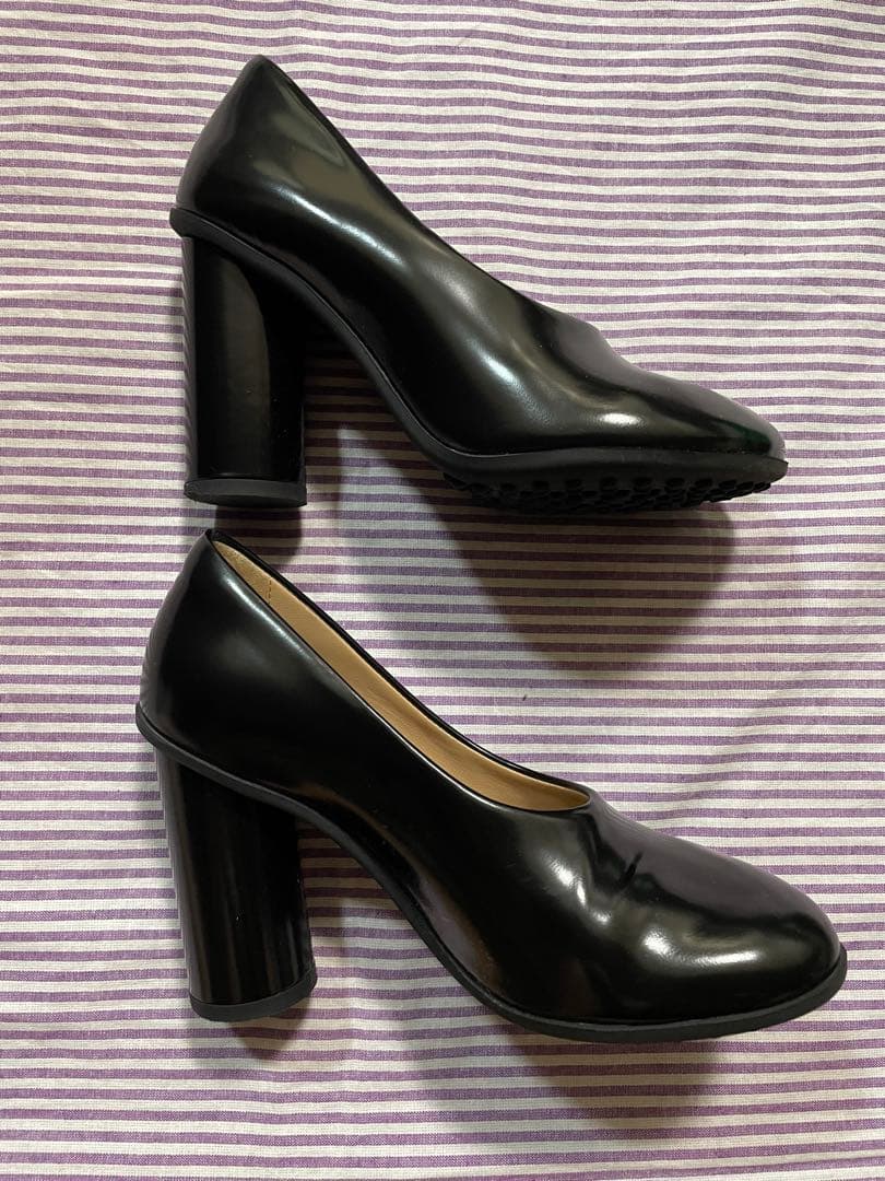 【中古】ボッテガヴァネタ　パンプス　黒　34サイズ　22センチ