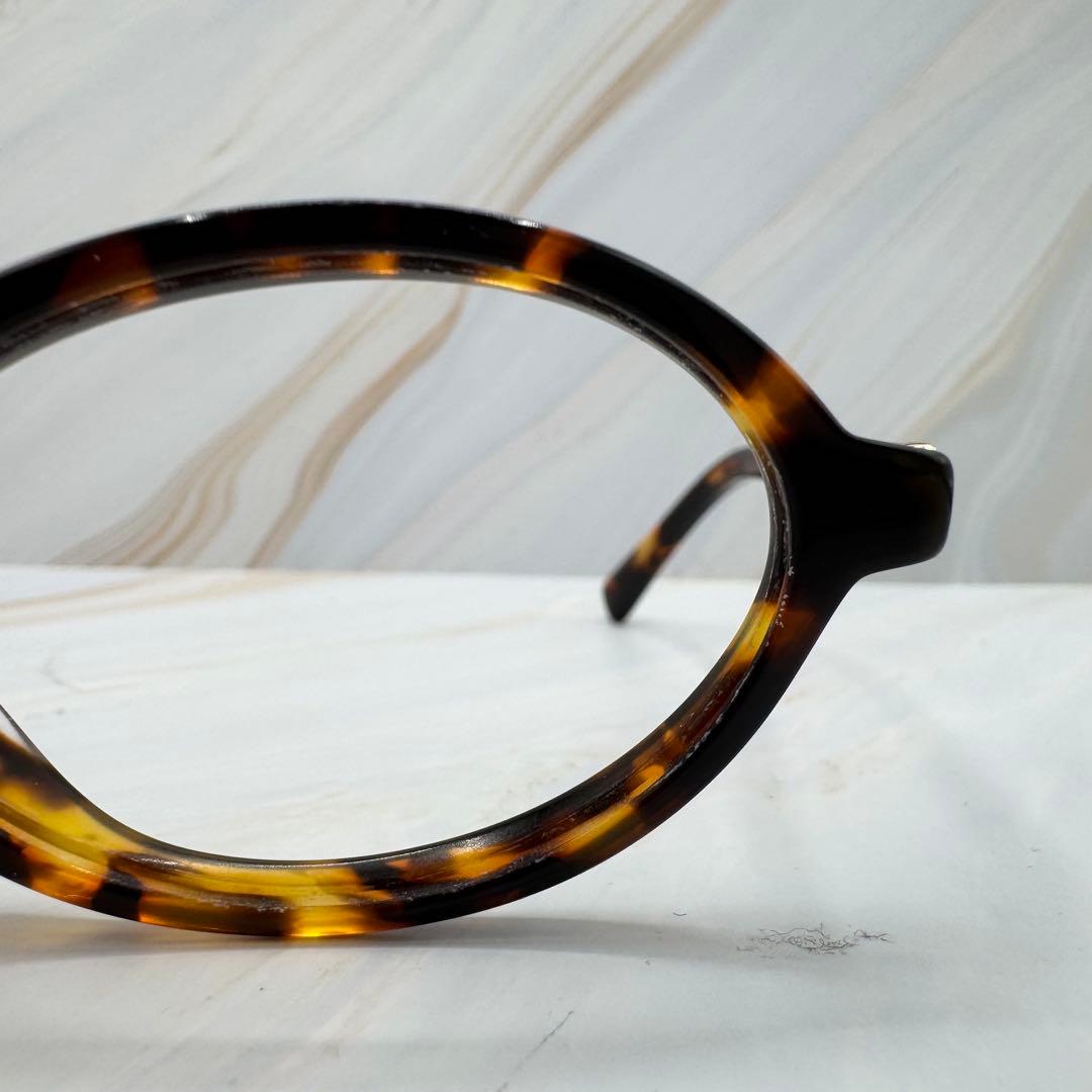 【ミュウミュウ】ウォニョン着用　 レンズなし　伊達メガネ べっこう柄　ロゴ