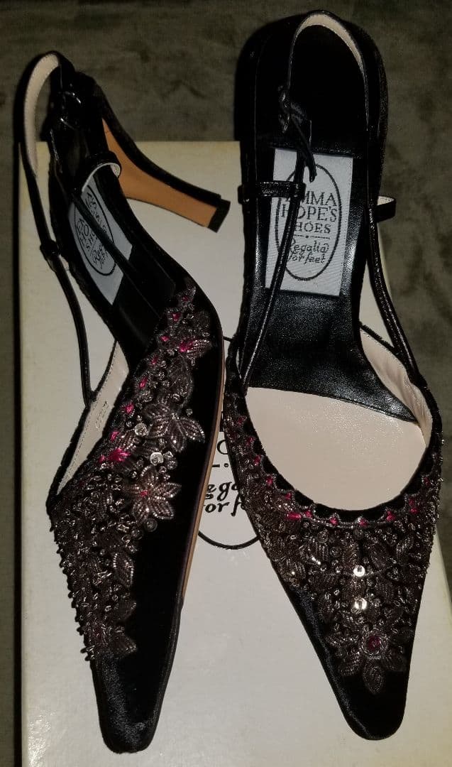 ハイヒール　ビーズ刺繍ビジュー黒 イタリア製　Emma Hope