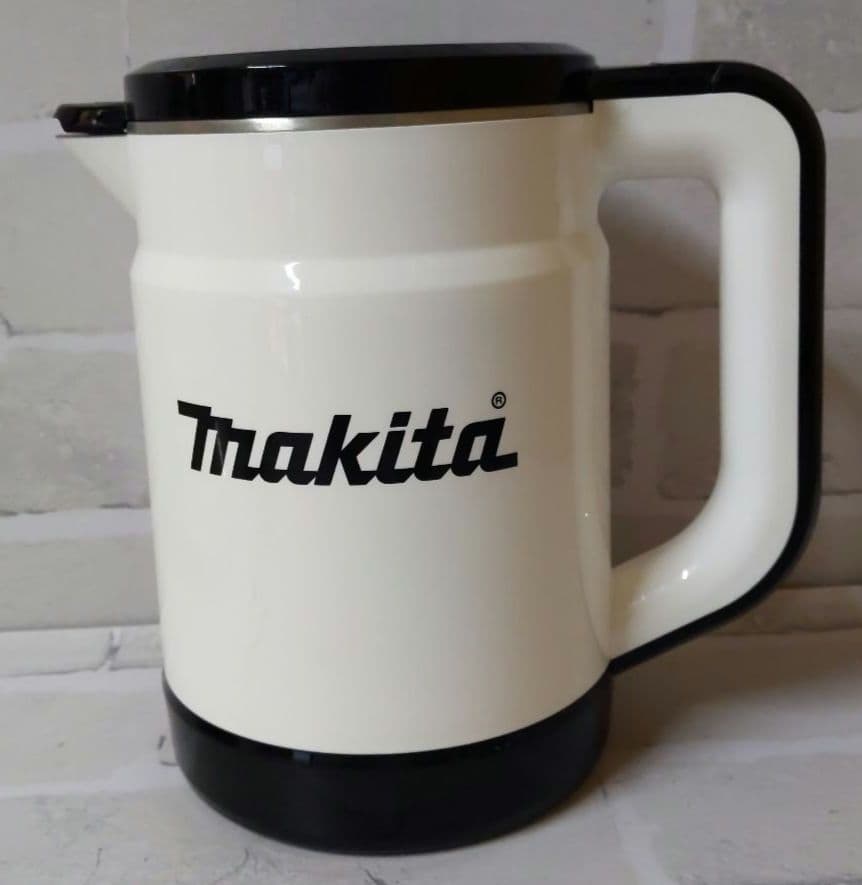 極美品 Makita 充電式ケトル KT360D