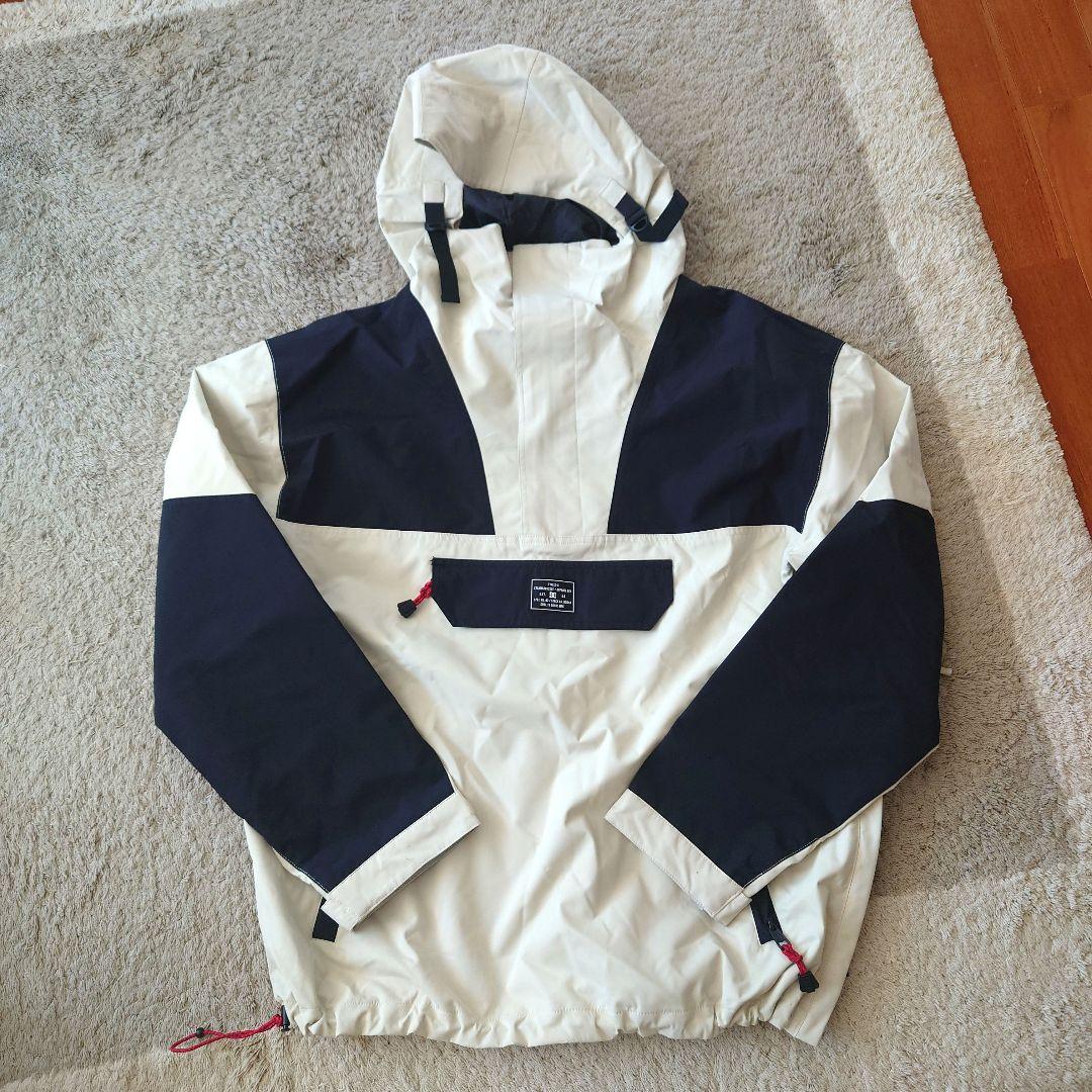 DC ホワイト/ブラック フード付きスノーボードウェア