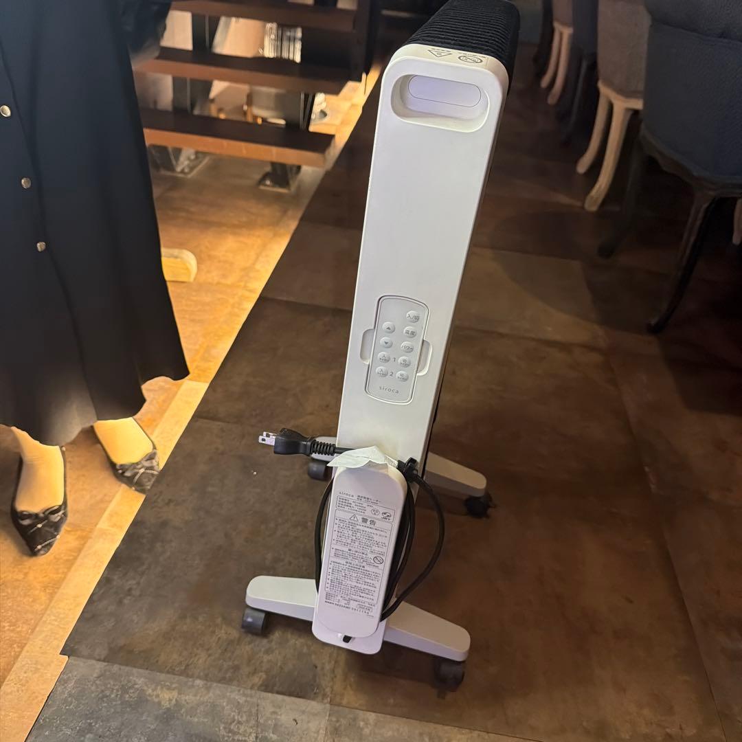 siroca ヒーターAC100V キャスター付き