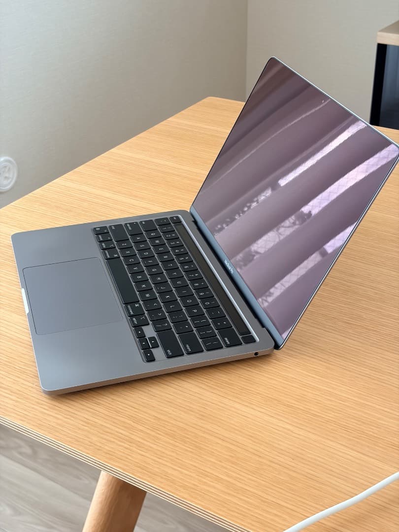 MacBook Pro 13インチ 2020 M1 16GB 1TB シール跡