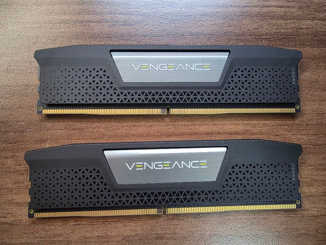 CORSAIR DDR5 32GB(16GB×2) 4800MHz 動作確認済