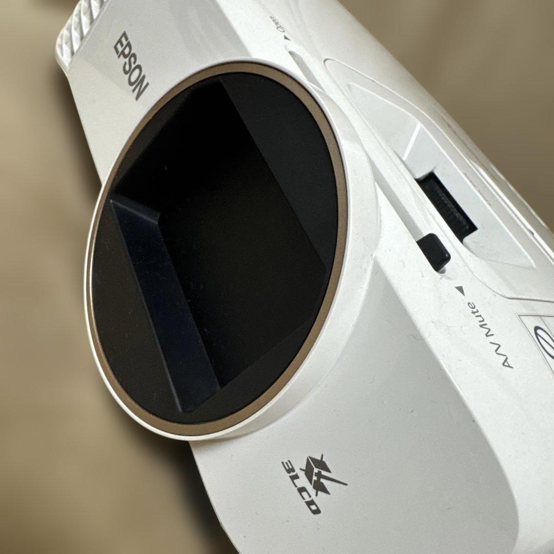 Epson EH-TW5650 プロジェクター本体　ランプ4552時間　エプソン