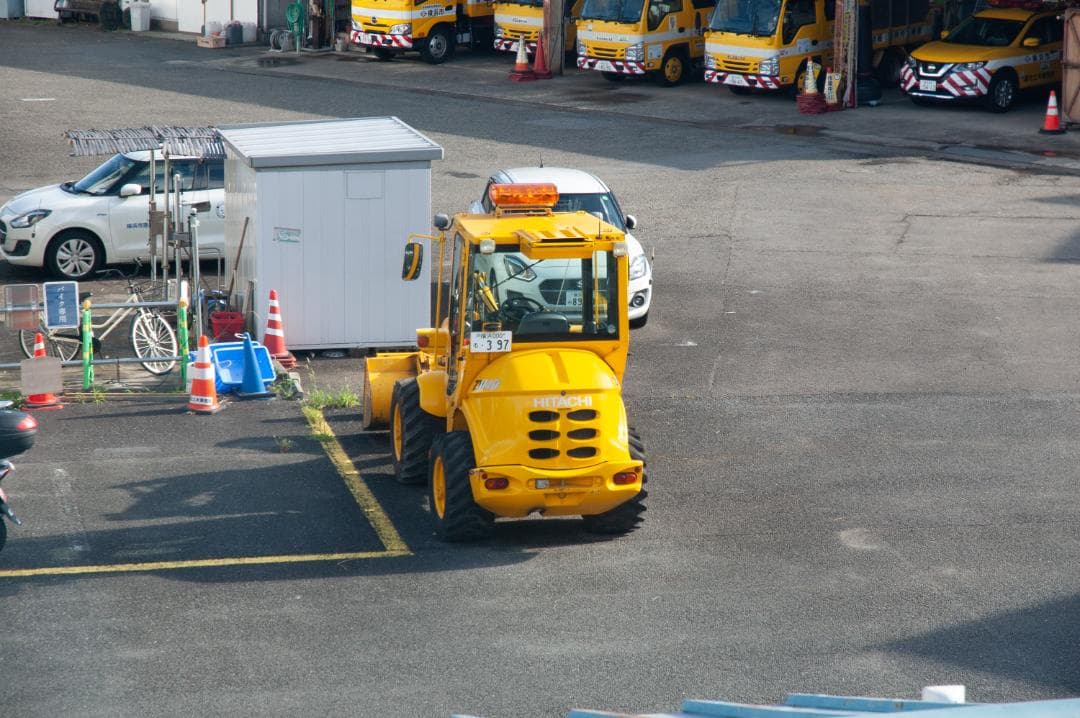 Nikon D40 デジタル一眼レフ + AF-S NIKKOR 18-70