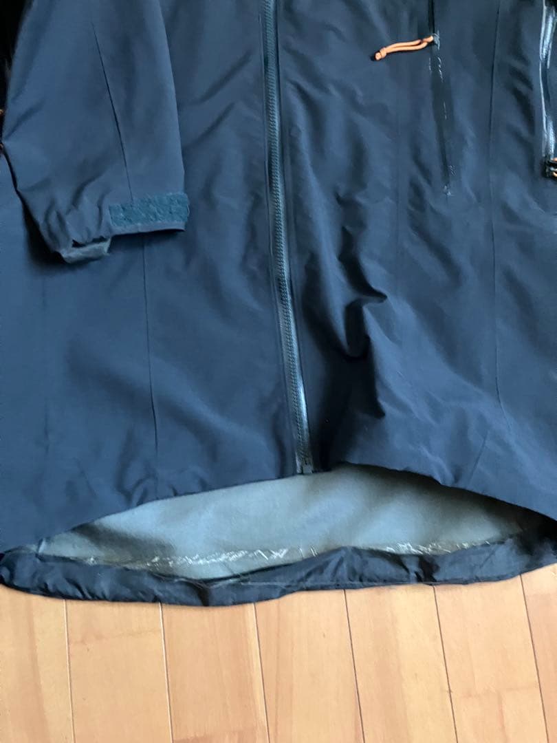アークテリクス　シータ　SV. 剥がれあり　ARC'TERYX