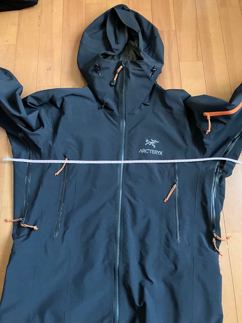 アークテリクス　シータ　SV. 剥がれあり　ARC'TERYX