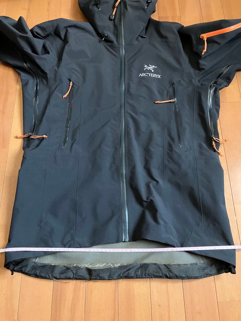 アークテリクス　シータ　SV. 剥がれあり　ARC'TERYX
